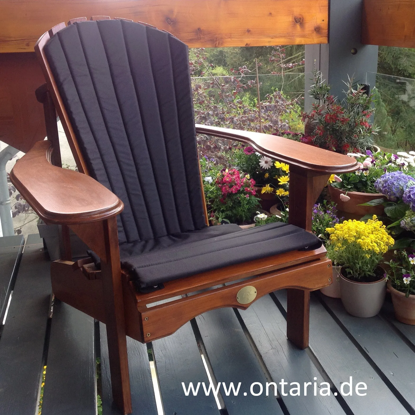 2 Folding Bear Chairs mit Tisch & Polstern - CHF 200 gespart