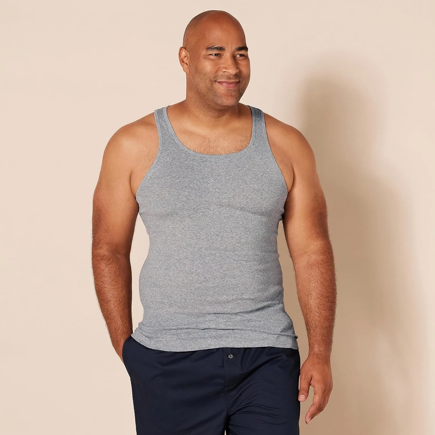 Amazon Essentials Men's Lightweight Tank Undershirts, Pack of 6