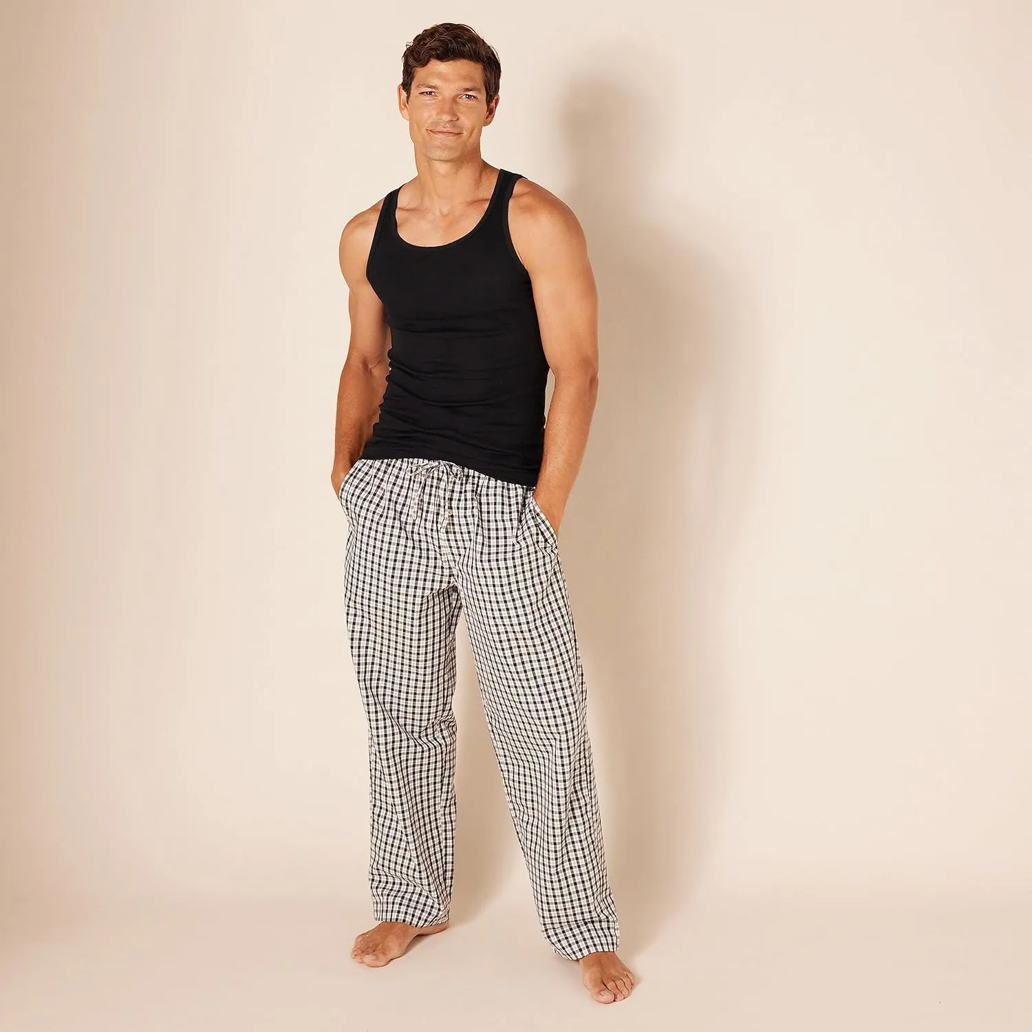 Amazon Essentials Men's Lightweight Tank Undershirts, Pack of 6