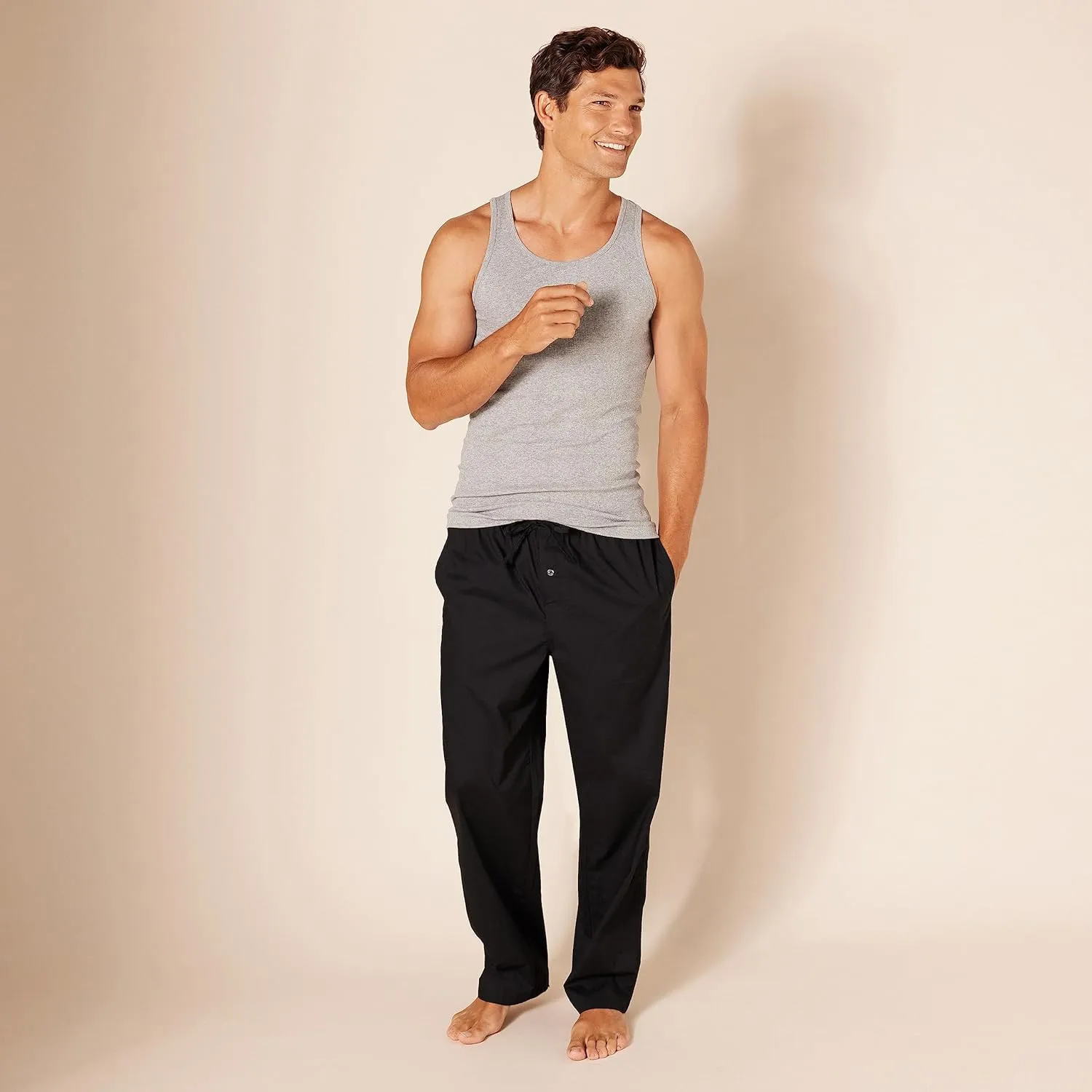 Amazon Essentials Men's Lightweight Tank Undershirts, Pack of 6
