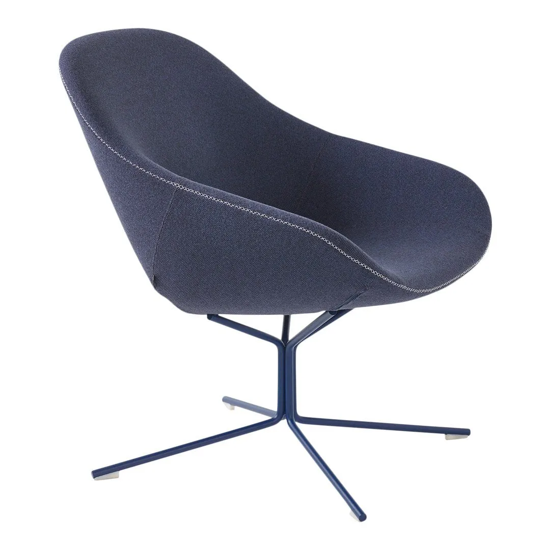 Beso Lounge Chair - Starred Base