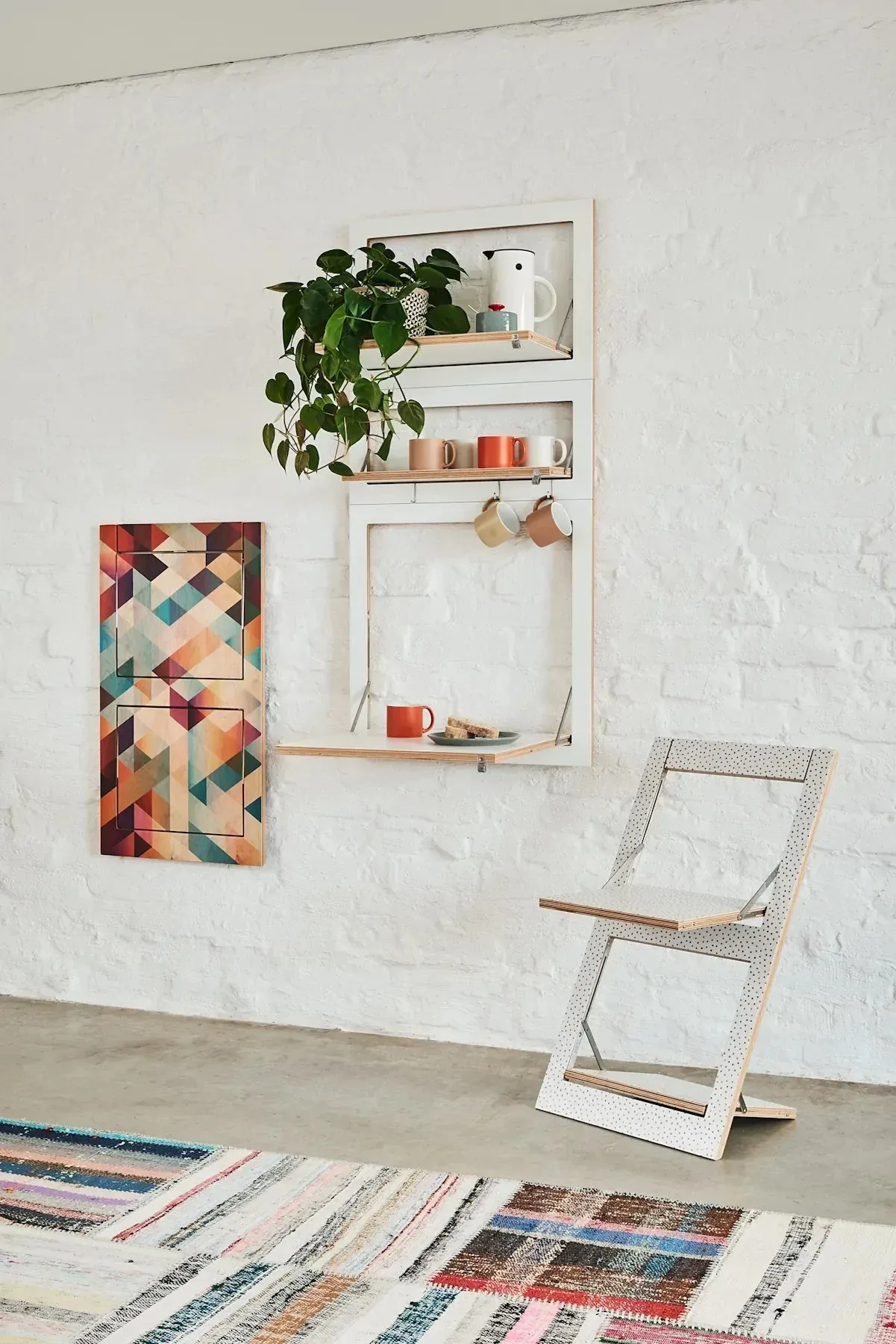 Fläpps Folding Chair – Criss Cross Green (on birch)