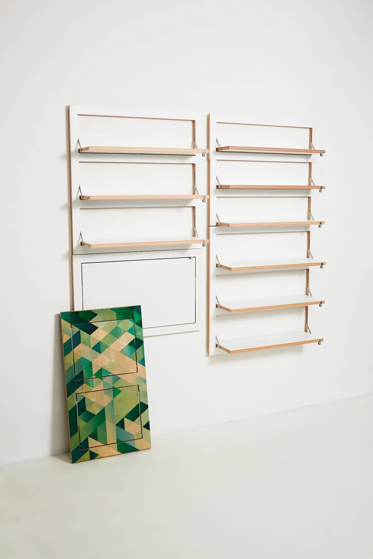 Fläpps Folding Chair – Criss Cross Green (on birch)