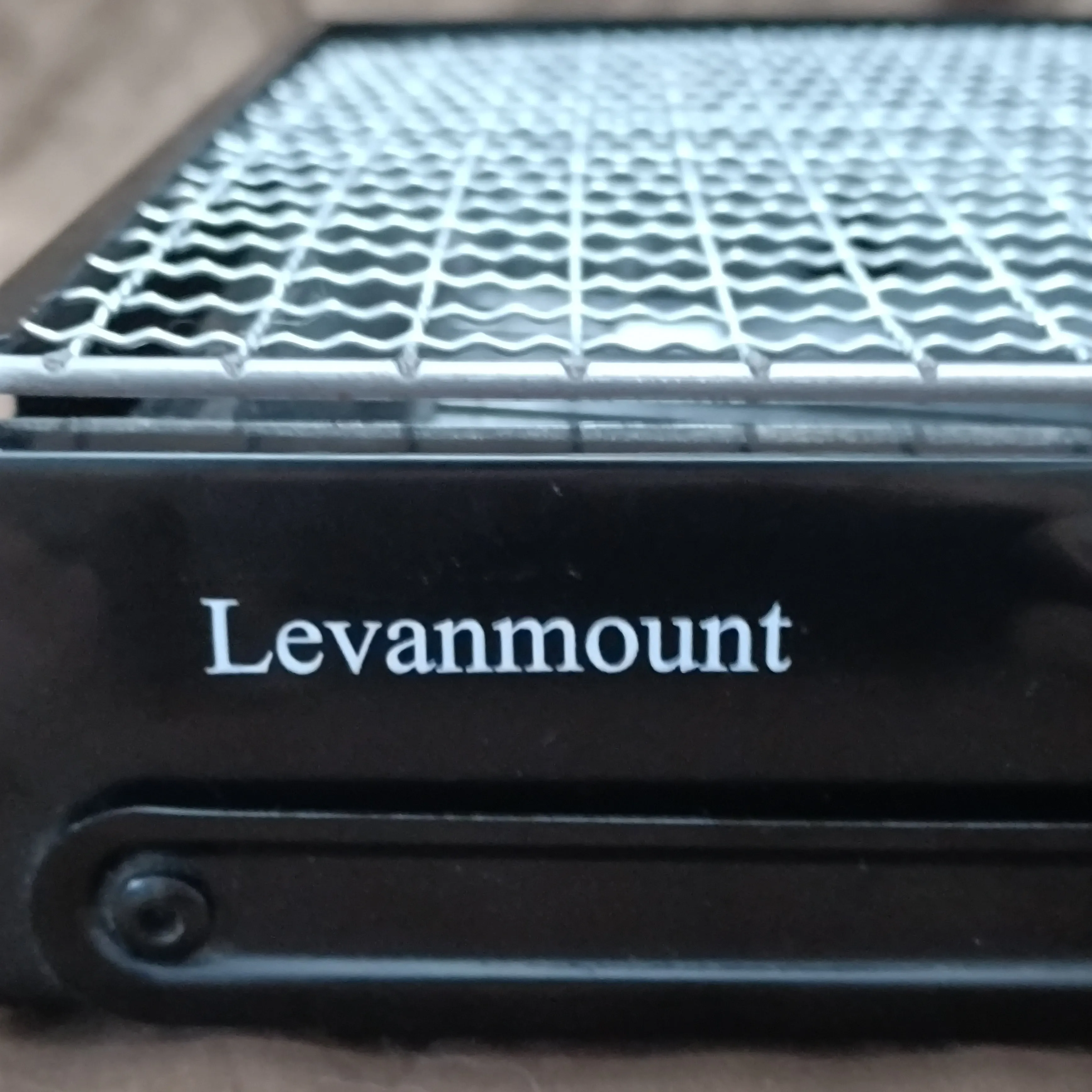 Levanmount Cooking utensils grills, stainless steel grill grid, folding leg design