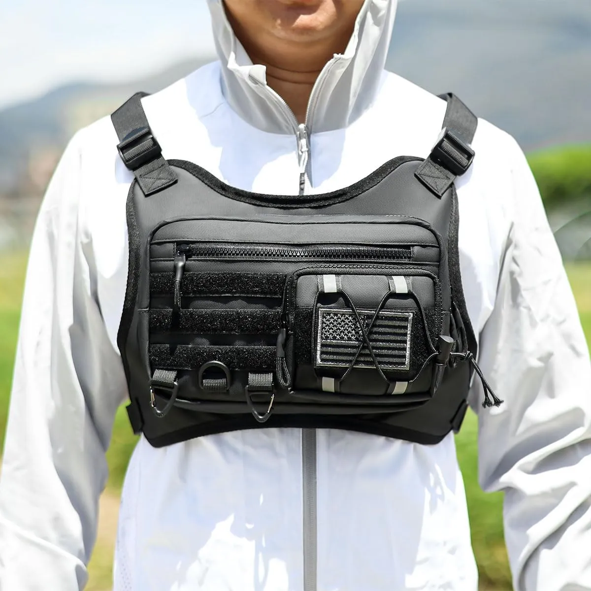 Outdoor Sports Chest Bag for Men and Women, Tactical Vest For Running, Hiking, Cycling, EDC Travel Chest Pack Rig, Water Resistant Lightweight Front Running Vest Bag With Extra Storage