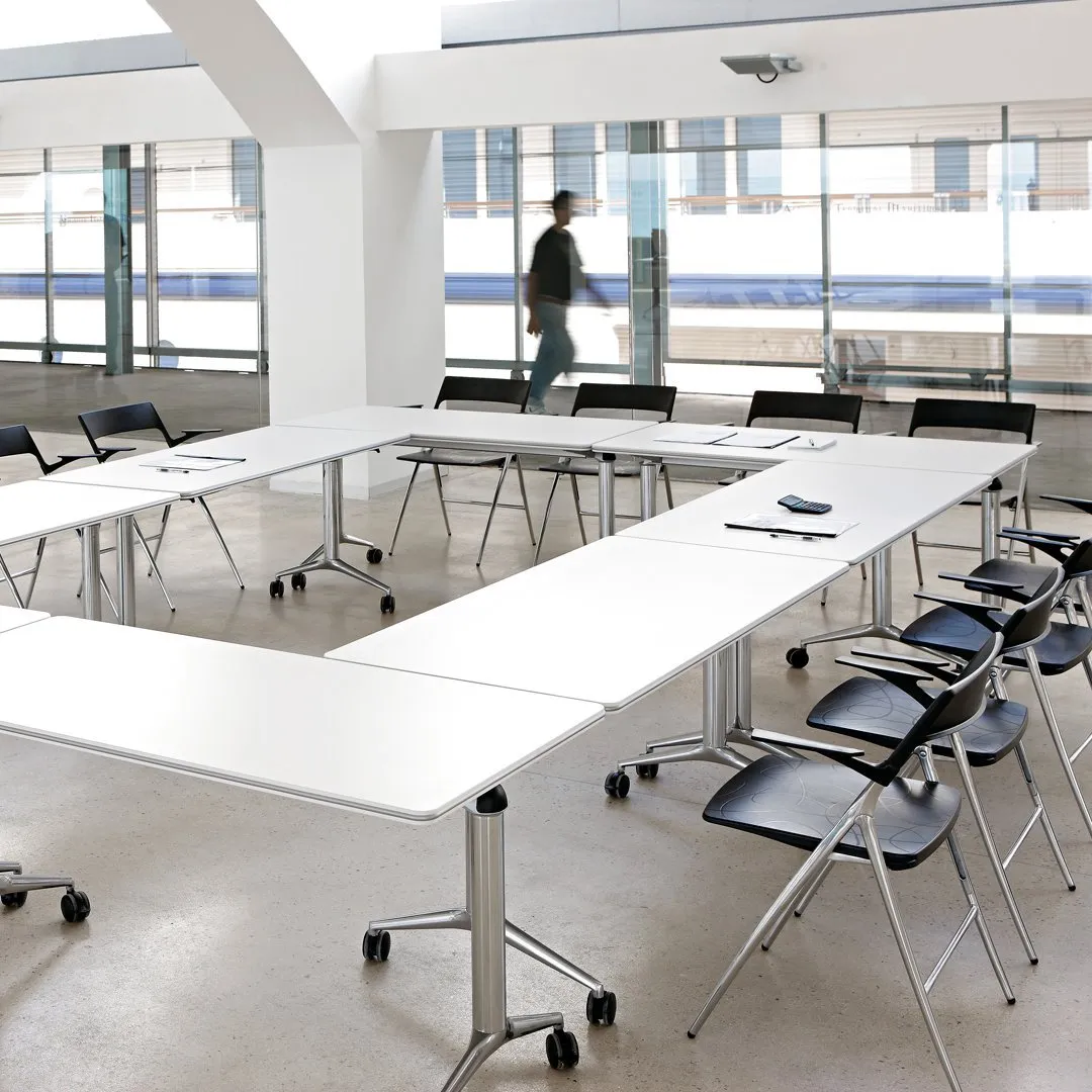 Plek Folding Chair