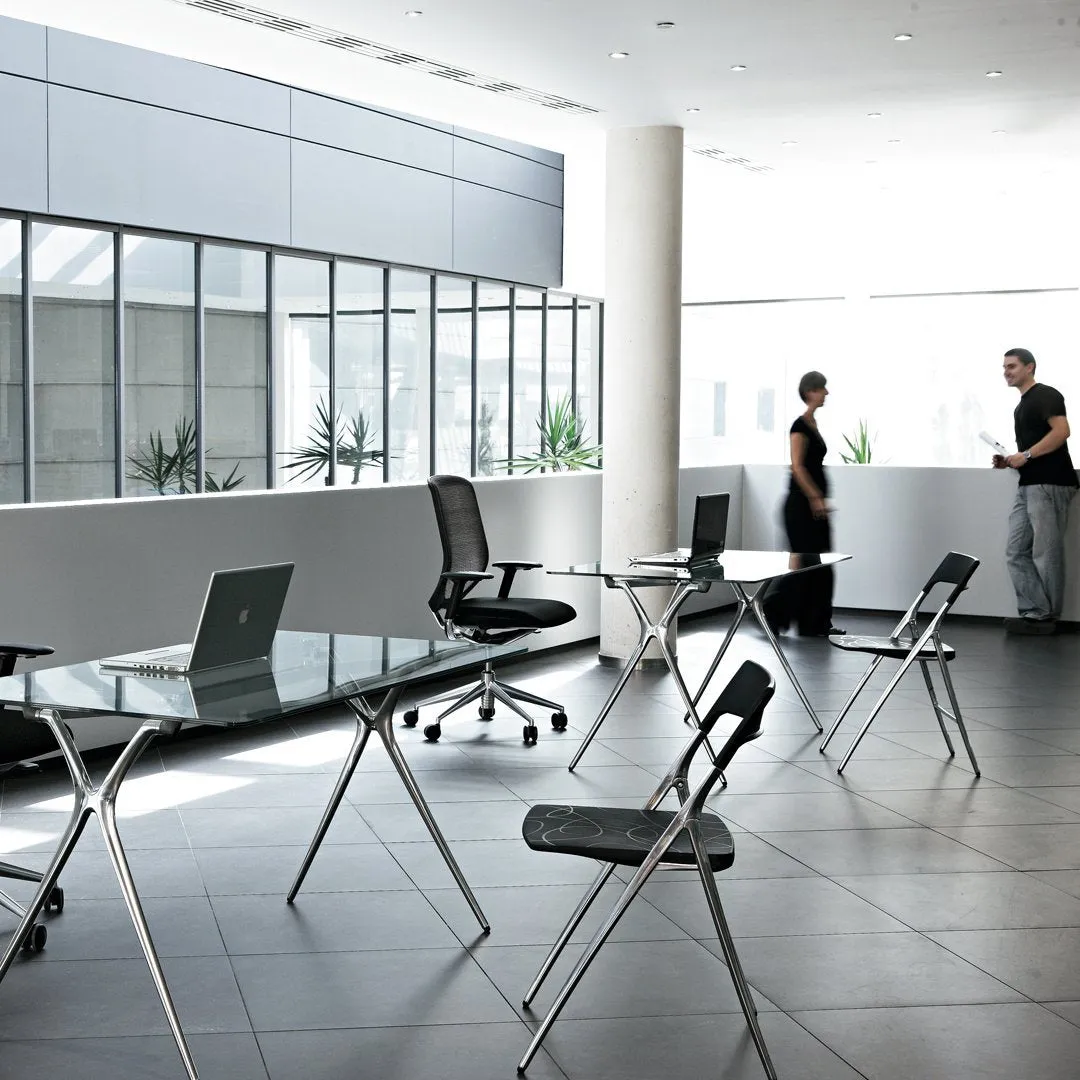 Plek Folding Chair