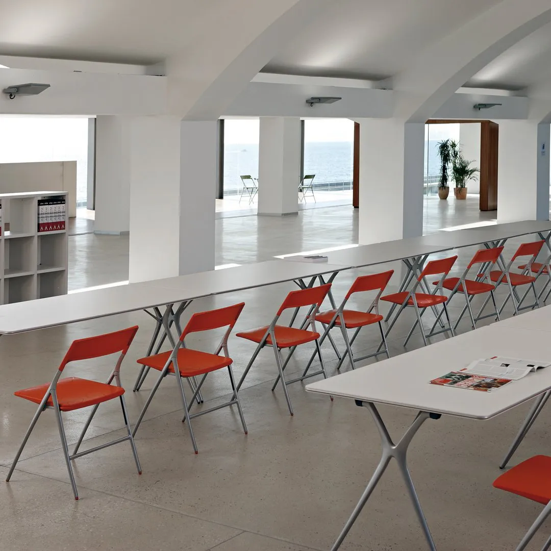 Plek Folding Chair