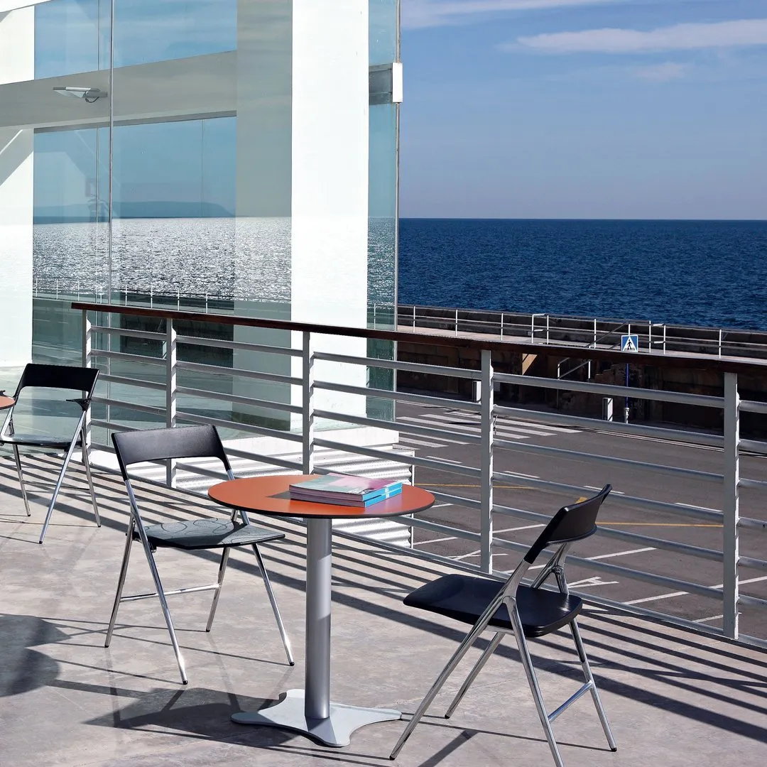 Plek Folding Chair