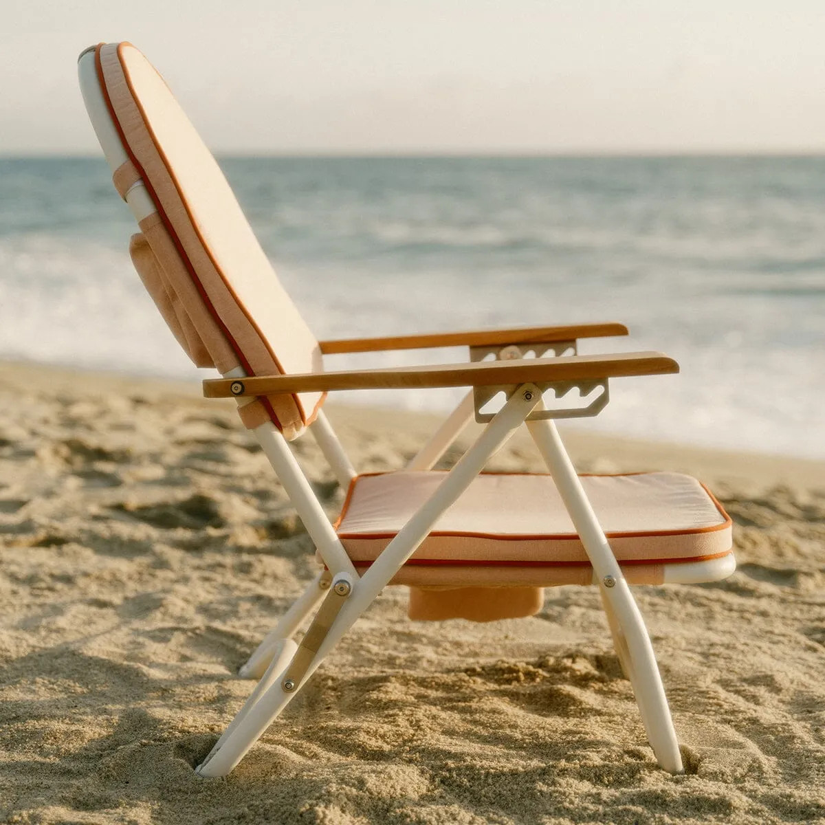 The Pam Chair - Rivie Pink