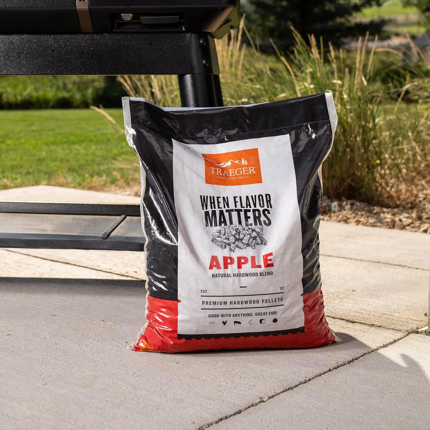 Traeger Grills Apple 100% All-Natural Wood Pellets for Smokers and Pellet Grills, BBQ, Bake, Roast, 18 lb. Bag