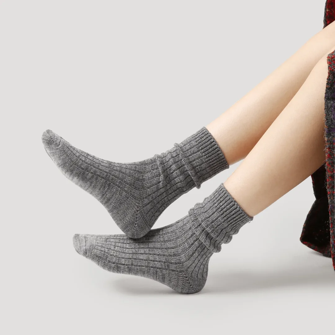 Women's Textured Lightweight Crew Socks - Gray