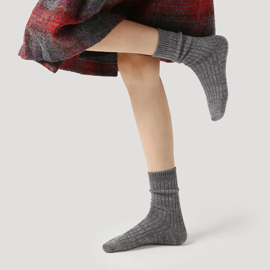 Women's Textured Lightweight Crew Socks - Gray